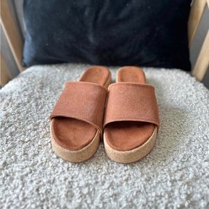roxy suede sandals